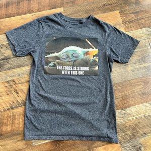BUNDLES ONLY - Star Wars youth XL T-Shirt The Child Mandelorian Baby Yoda